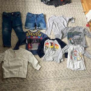 4 t Gap and Cat and Jack